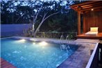 Pinus Villa Dago with Private Pool