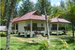 Pranee Beach Bungalows