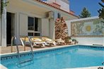 Comfortable and well equipped terrace villa with private pool and air conditioni