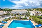 Vale do Lobo Villa Sleeps 8 with Pool Air Con and WiFi