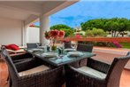 Vale do Lobo Apartment Sleeps 4 with Pool Air Con and WiFi