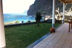 Lovely Sea View 3-Bed House in Ponta Delgada