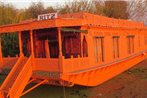 RITZ Houseboats