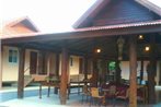 Saksri Resort