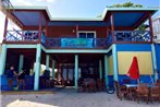 Sandbar Beachfront Hostel & Restaurant