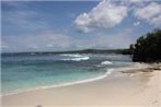 Le Pirate Beach Club Nusa Ceningan