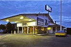 Nampa Inn & Suites