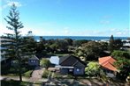 Shirley Street Beachhouses