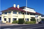 Stella's Dromana Hotel