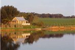 Stonewell Cottages and Vineyards