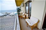 Summerland New York Exclusive Apartment - Mamaia