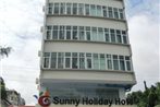 Sunny Holiday Hotel