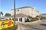 Super 8 by Wyndham San Antonio/Alamodome Area