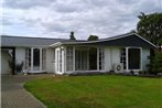 Te Anau Holiday Houses - Lakeside House