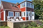 Three-Bedroom Holiday home in So?lvesborg 4