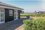 Three-Bedroom Holiday home Nordborg with a room Hot Tub 01