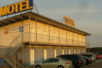 Tour-Motel