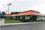 Travelers Inn & Suites - I-95 exit 145