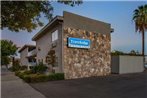 Travelodge by Wyndham Fresno Yosemite Area