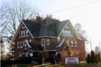 Iowa House Historic Inn