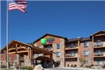 Holiday Inn Express & Suites Custer
