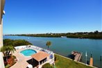 Two-Bedroom Apartment with Million Dollar Views