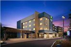 Holiday Inn Express & Suites - Portland Airport - Cascade Stn