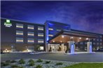 Holiday Inn Express & Suites Grand Rapids Airport North