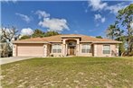 Bright Spring Hill Home - 10 Mins to Weeki Wachee!