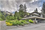 Custom Girdwood Home 2 Blocks from Alyeska Resort!