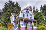 Astoria Painted Lady Historic Apt with River View!