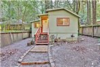 Quiet Cottage with Redwood Forest Views and Deck!