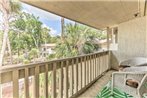 Hilton Head Island Townhome - Walk to Beach!