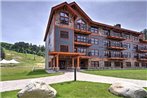 Lux Penthouse-Level Ski-In and Out Cranmore Mtn Condo!