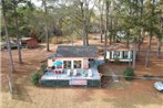 Lakeside Pleasure Island Cabin with Deck and Gas Grill