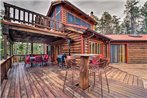 Unique Bear Country Cabin in Ruidoso with Hot Tub!