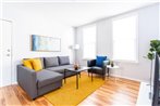 Stylish and Cute 2BR Apartment Near Wrigley!