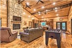 Dreamy Deluxe Cabin with Hot Tub and Outdoor Fireplace!