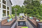 Gorgeous Whidbey Island Oasis with Hot Tub and Cabana!