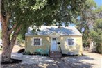 Beautiful Bungalow Next to UNC-FREE Cruiser Bikes!