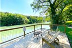 Riverfront Farm House - Guadalupe River - River Amenity Included