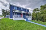 Renovated LaFollette Farmhouse with Private Deck
