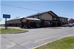 AmeriVu Inn and Suites Shawano WI