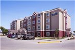 Microtel Inn & Suites