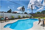 Bright Largo Home with Pool about 7 Mi to Beaches!