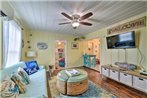 Cozy Texas Cottage Less Than 2 Mi to Rockport Beach!