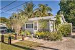 Tropical Port Charlotte Cottage - Walk to Bay