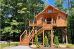 Cricket Hill Treehouse B by Amish Country Lodging