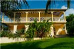 Villa de 5 chambres a Deshaies a 250 m de la plage avec vue sur la mer piscine privee et jacuzzi