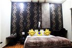 Vista Rooms at Madhav Club Road